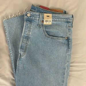NWT LEVIS 501 JEANS